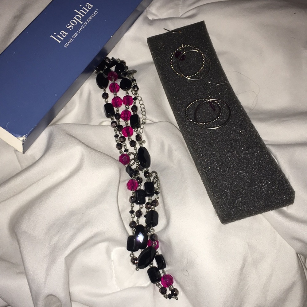 Lia Sophia necklace and earrings set